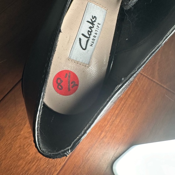 Clarks Narrative Size 8.5 Leather Flat Formal Shoes - Picture 4 of 4